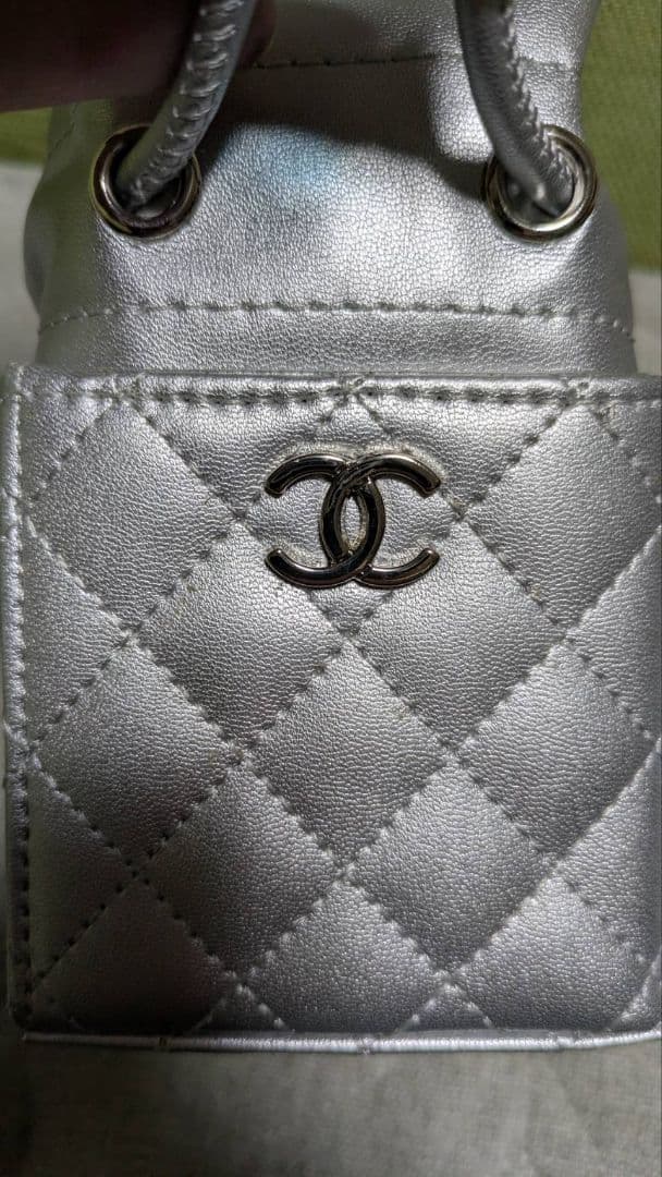 お値下げ♡新品未使用！CHANELノベルティキルティングミニバニティー