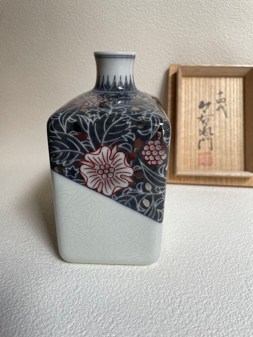 ⬇️【希少】人間国宝　十四代　今泉今右衛門　⭐︎ 本人作　花瓶