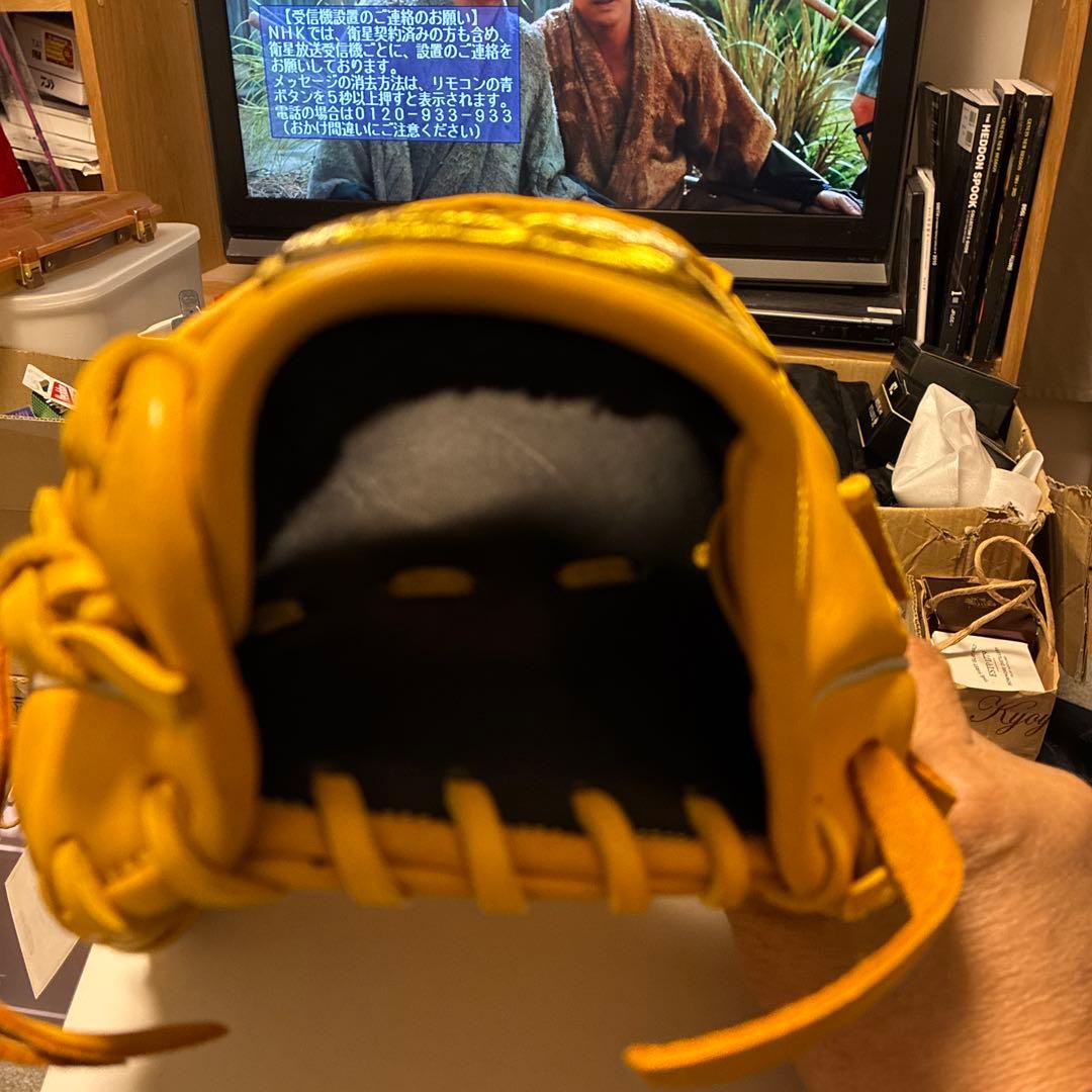 Glom グロム　軟式グローブ　内野手用　G51831 未使用　旧ロゴ