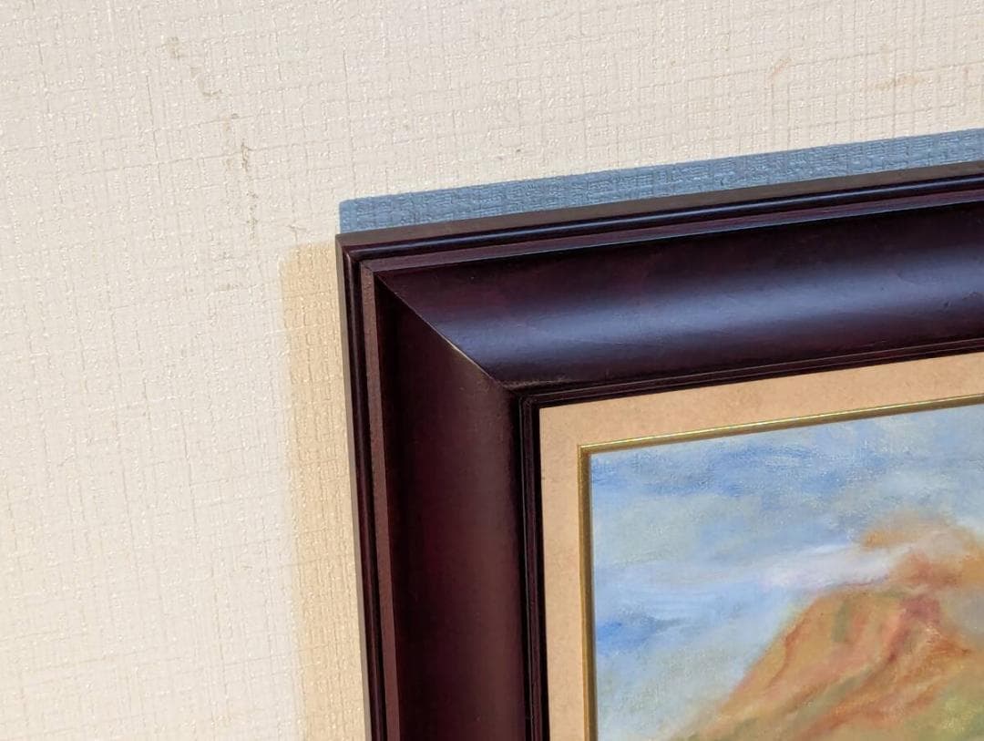 【真作】絵画　油彩8号　秋彩の山並み　柔らかな筆致が描く湖畔の風景画　Y105