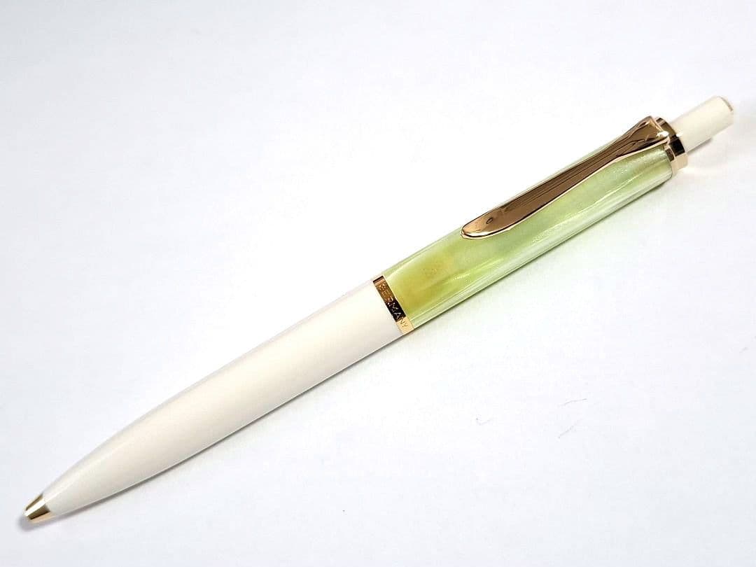 未使用　限定400本　PELICAN　ボールペン　K200　パステルグリーン