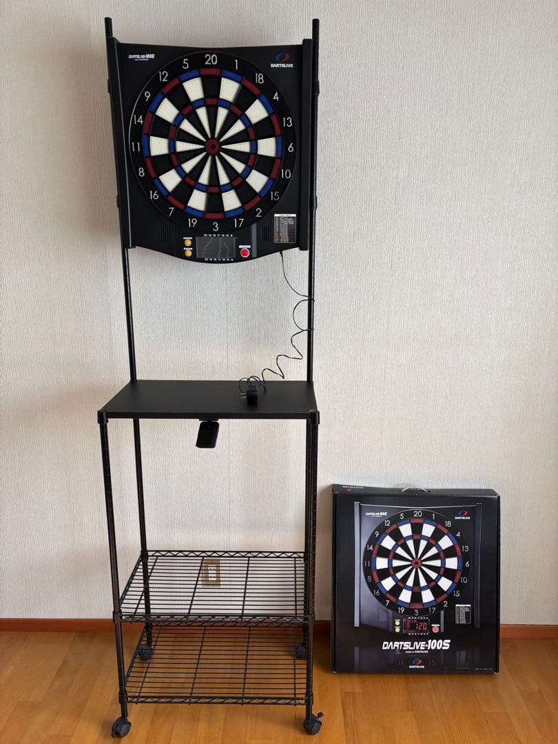 ダーツセット一式（ダーツボード、ダーツボードスタンド、LEDスローライン）