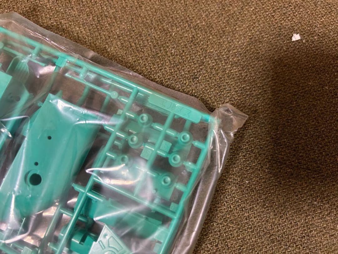 ① 【1/550】バンダイ エルメス 未使用品 プラモデル ガンダム 旧キット