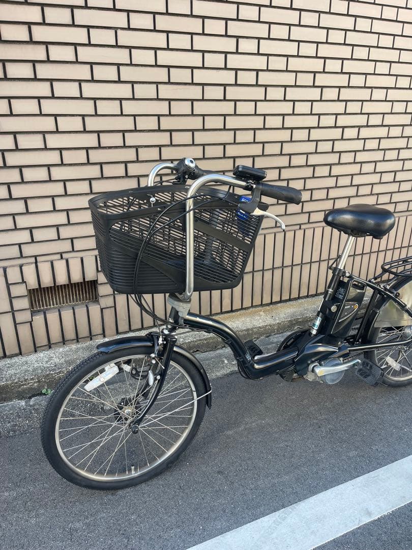 「前カゴ付き」20インチパナソニック電動アシスト自転車です。