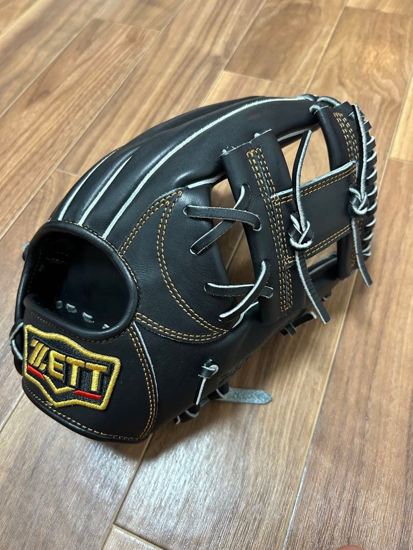 ゼットプロスイステイタス軟式内野手用グローブ