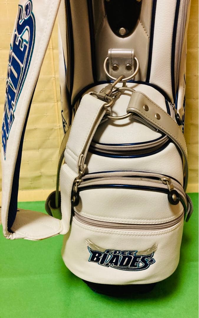 キャディバッグ　白　青　刺繍　ゴルフ　限定モデル　美品　送料込　非売品