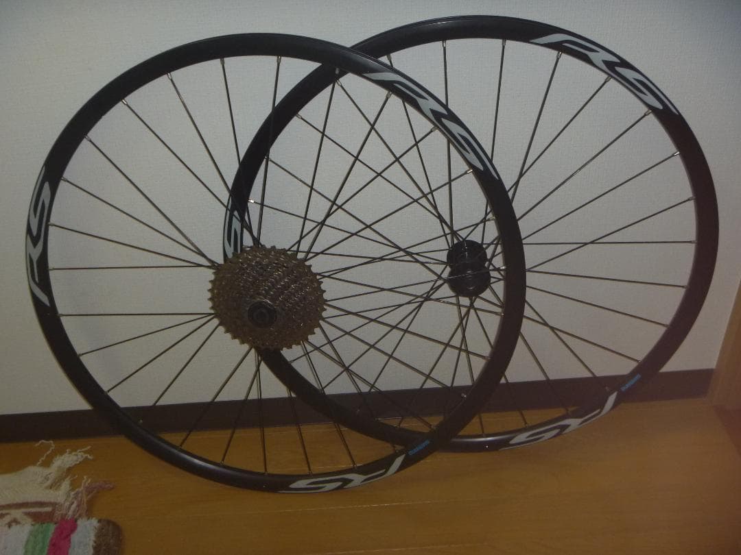 シマノ WH-RS170 シマノ11速 ホイールセット 700C スプロケ付き