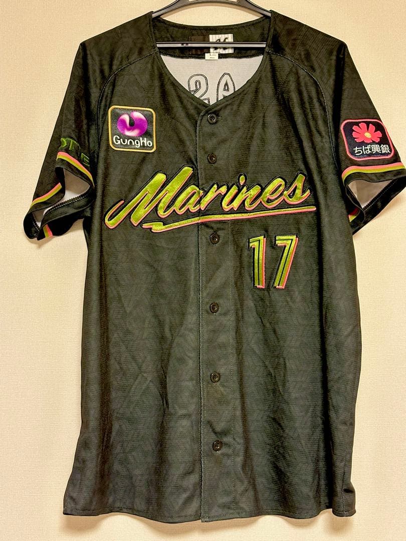 佐々木朗希投手　ブラックサマーユニフォーム2024 千葉ロッテマリーンズ