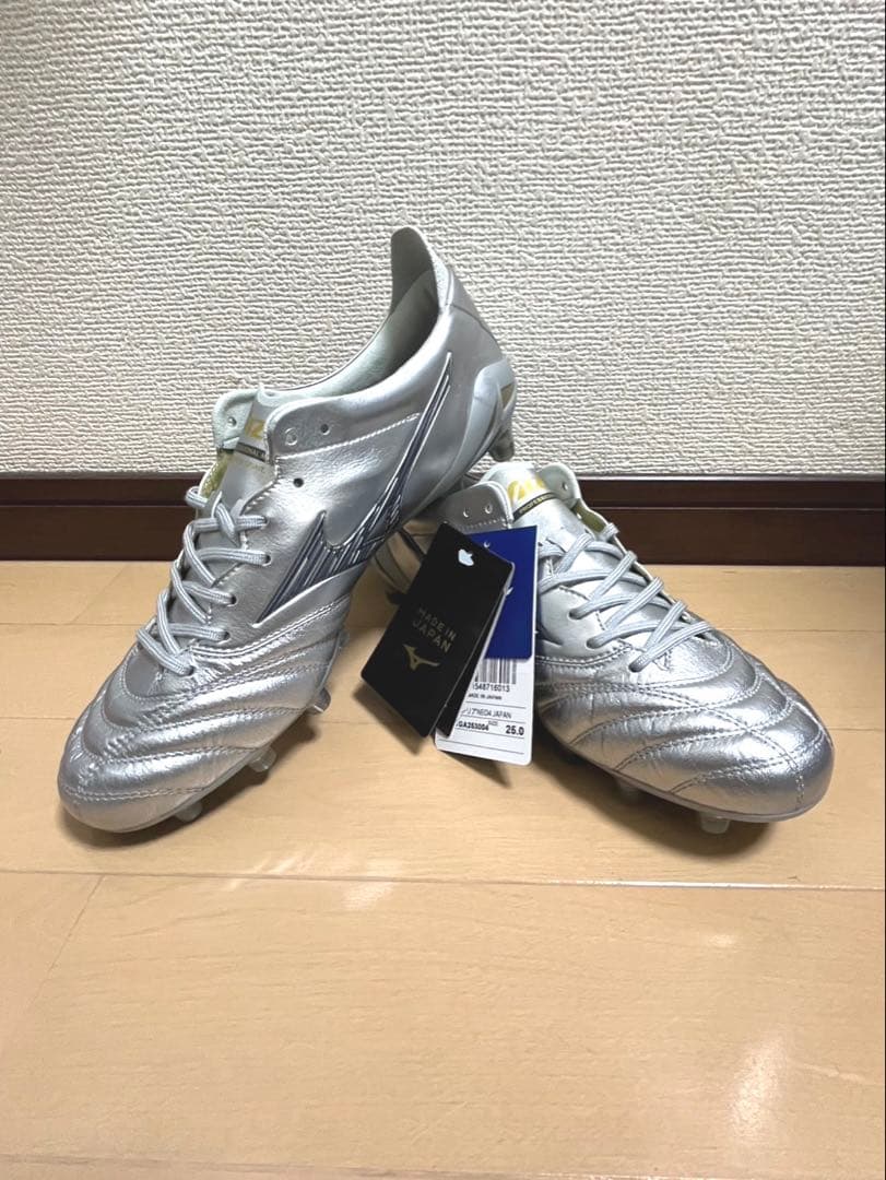 モレリア NEO 4 JAPAN ギャラクシーシルバー×ネイビー