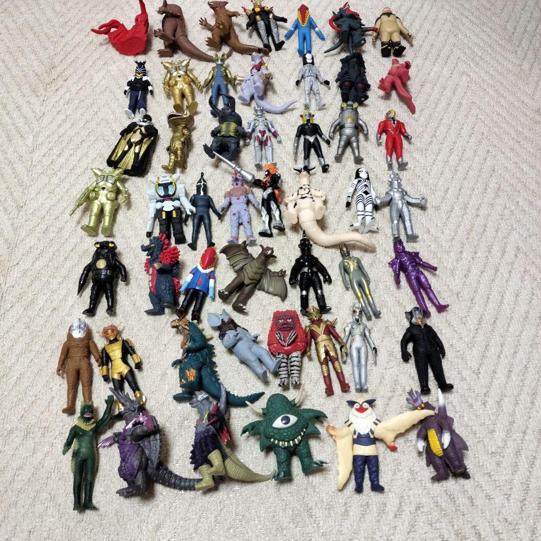 d*3様 ウルトラマンシリーズ 怪獣フィギュアセット 約50体