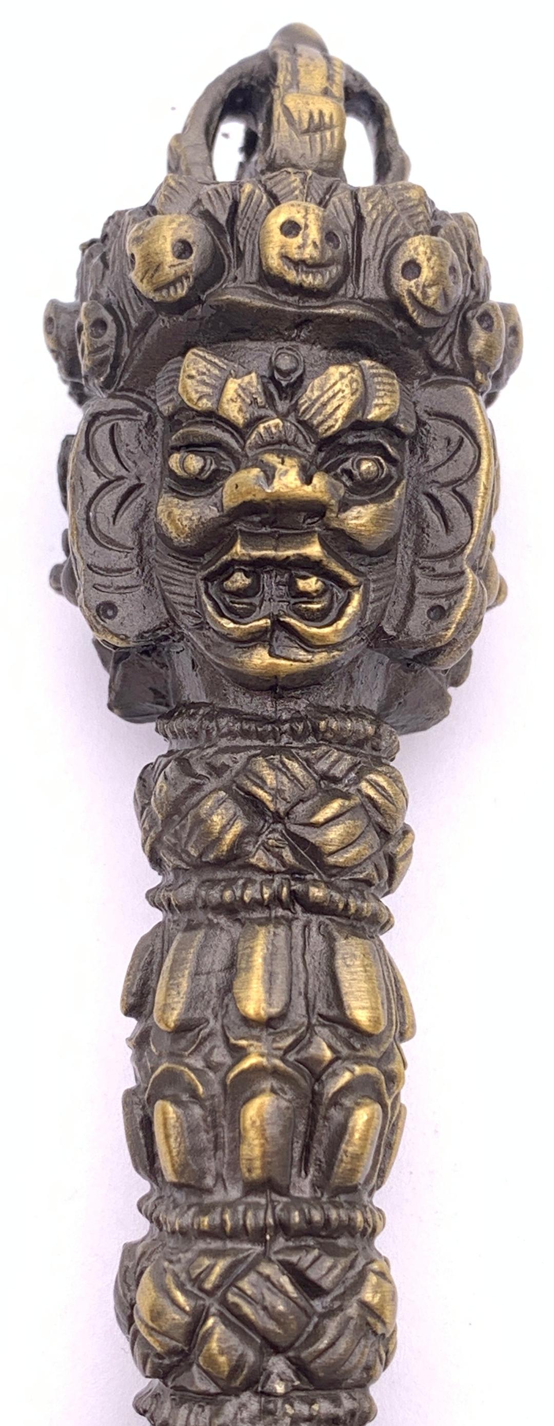 ◆チベット密教法具　3面憤怒尊プルパ（密教宝剣）◆