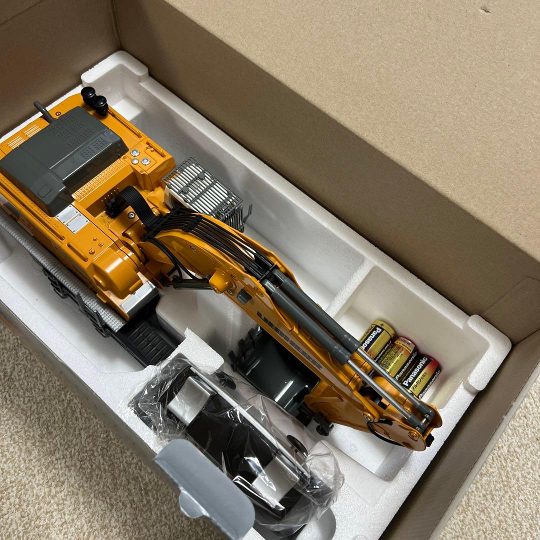 siku control 1／32 パワーショベル