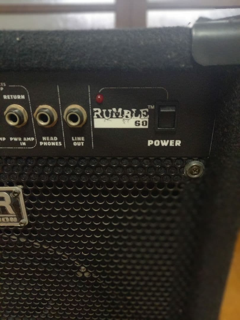 Fender Rumble 60　 60W 赤LEDライト