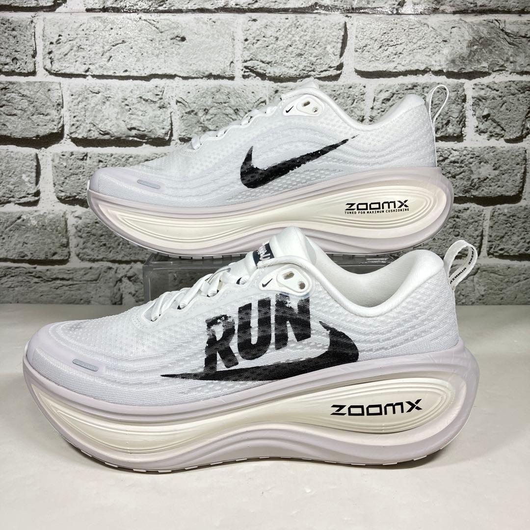 NIKE ボメロプラス ラン 24.5cm IH2268-100 ホワイト