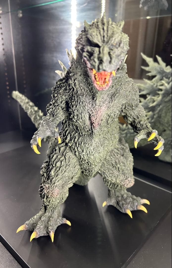 リアルマスターコレクション　ゴジラ2000 ミレニアム　ひな型レプリカ　500体