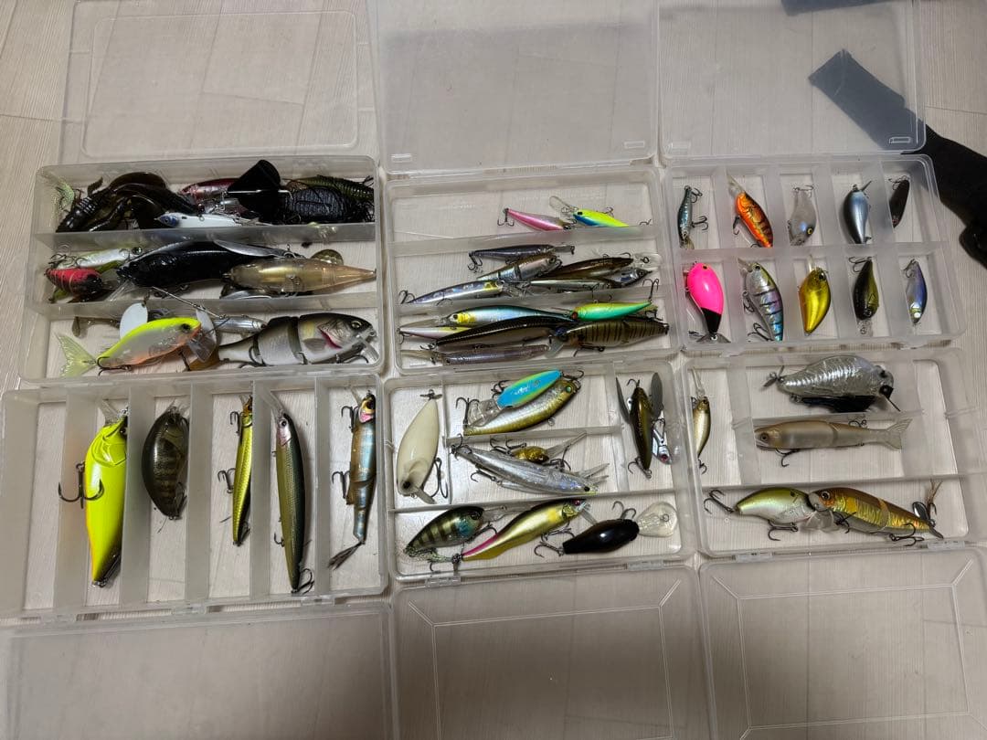 ワールドシャウラ1703-2&19アンタレスhgレフトハンド&ルアー多数引退品