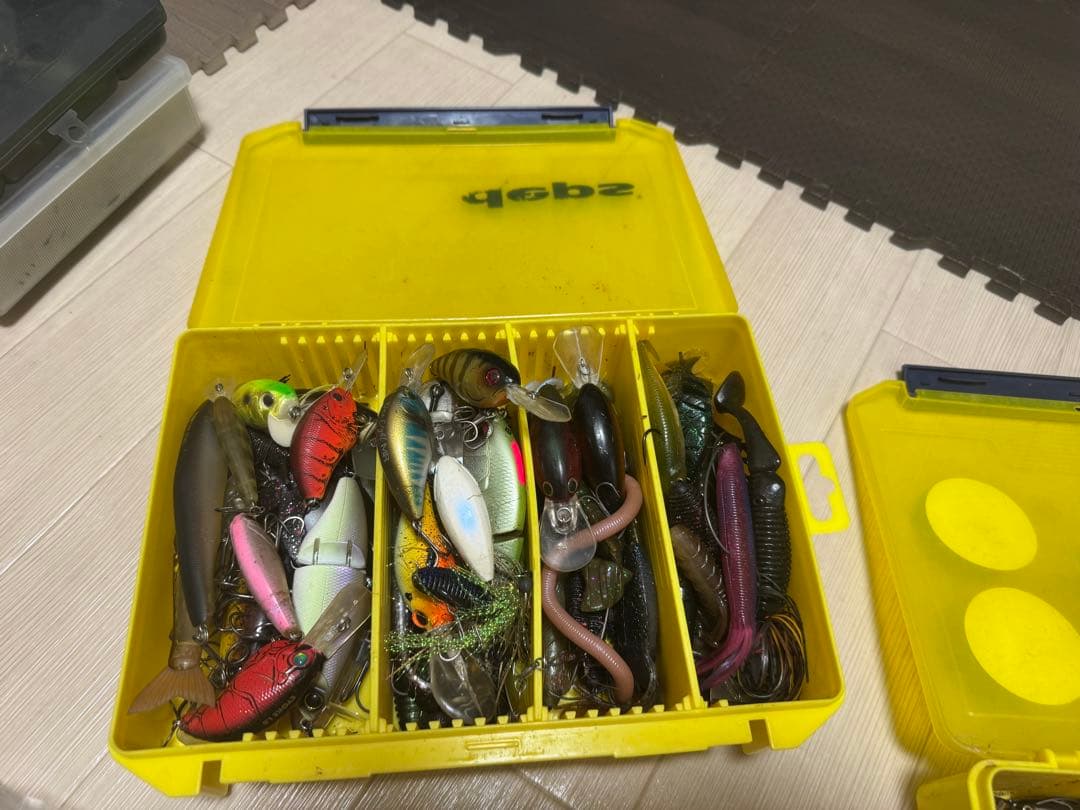 ワールドシャウラ1703-2&19アンタレスhgレフトハンド&ルアー多数引退品