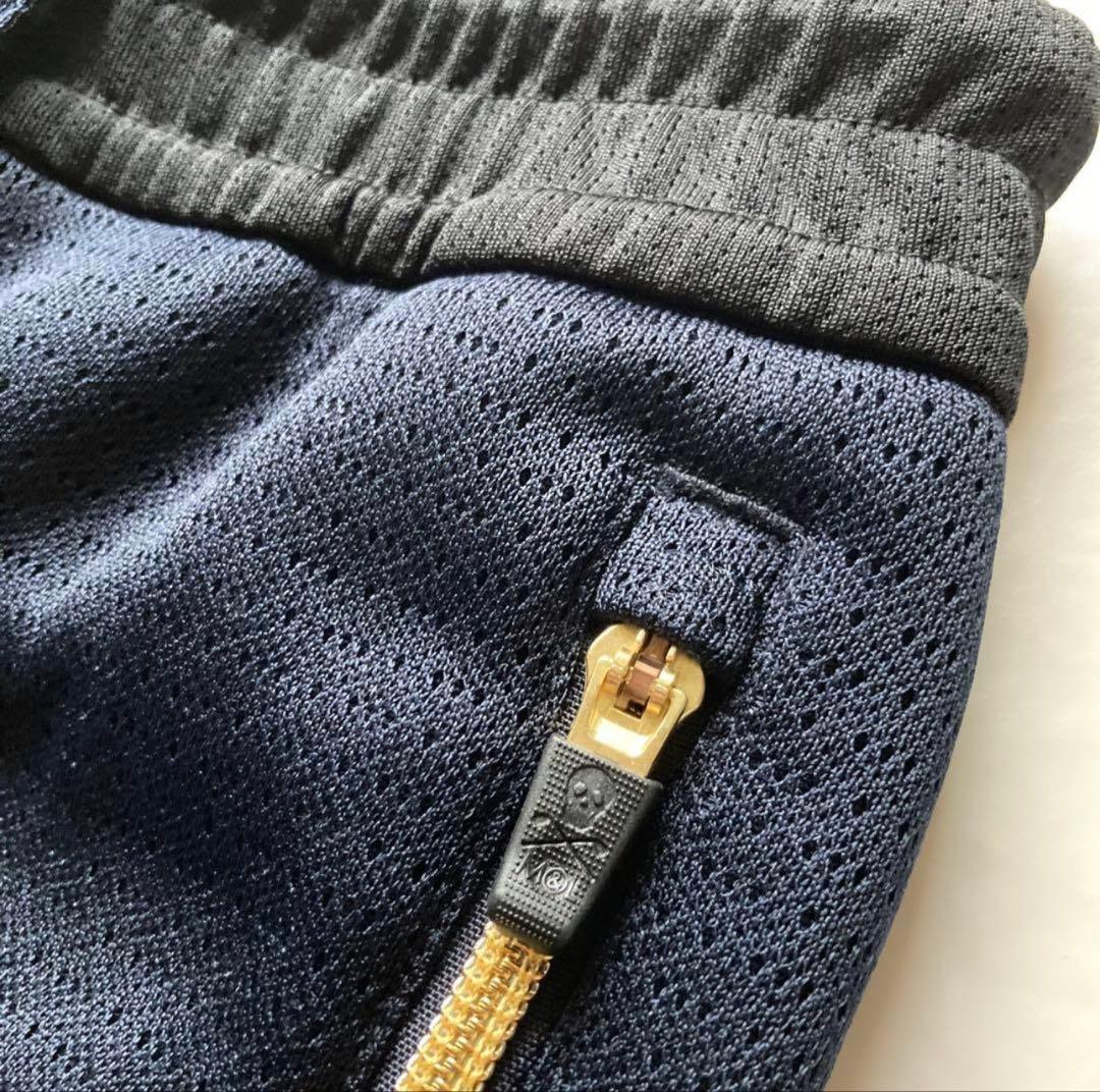 ⛳️極美品 メンズXL マークアンドロナ カモフラージュ柄 ハーフパンツ紺