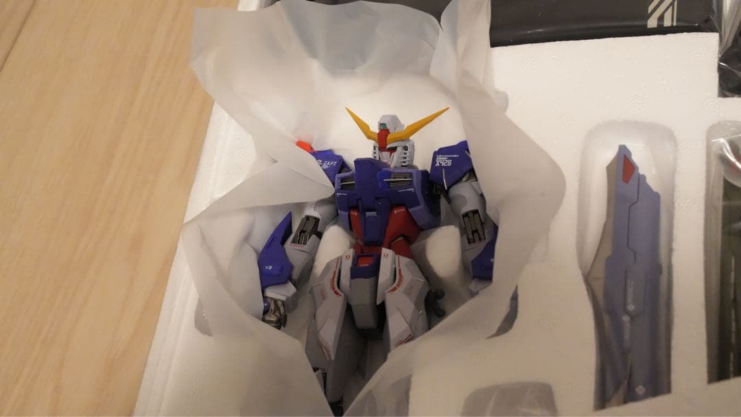 L BUILD メタルビルド デスティニーガンダム　ソウルレッド