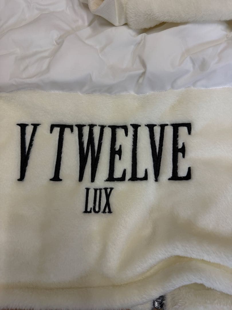 新品正規品【V12/size L】フリース　ハイブリッド　キルティングアウター