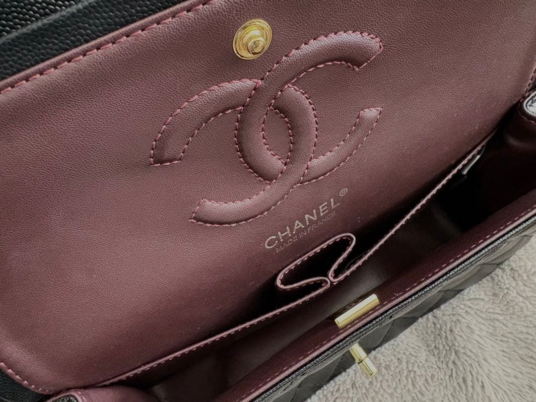 CHANEL ノベルティ マトラッセ キャビアスキン