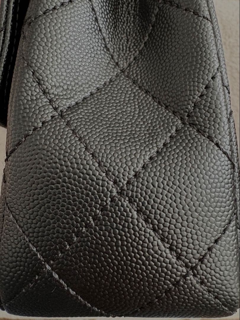 CHANEL ノベルティ マトラッセ キャビアスキン