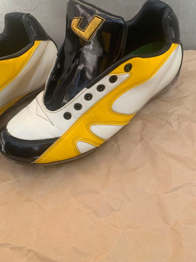 ジャカーズ創工　野球　オーダー　スパイク　シューズ 黒/黄/白　サイズ 28cm