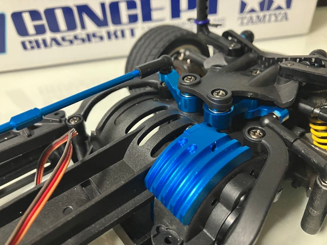 タミヤ　M07コンセプト（オプション多数）　　ボディ、メカサーボのみ付き