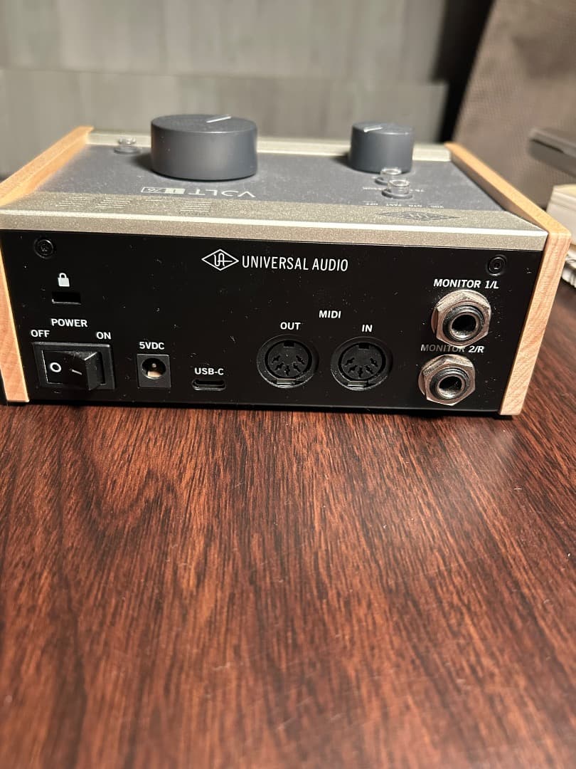 ジャンク品・VOLT176 オーディオインターフェース