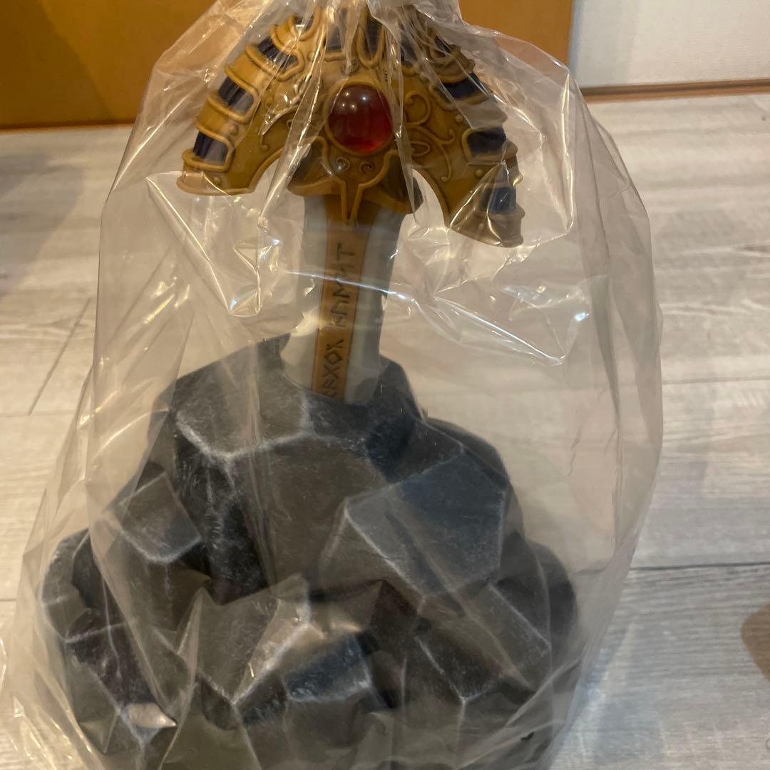 ドラゴンクエスト ふくびき所スペシャル 伝説の勇者賞 ロトの剣 岩台座付き