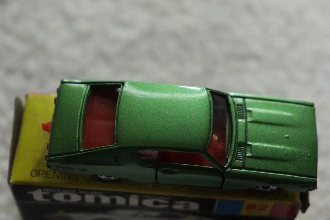 ニッサン　スカイライン　2000GT-X トミカ　黒箱　日本製　NO.82