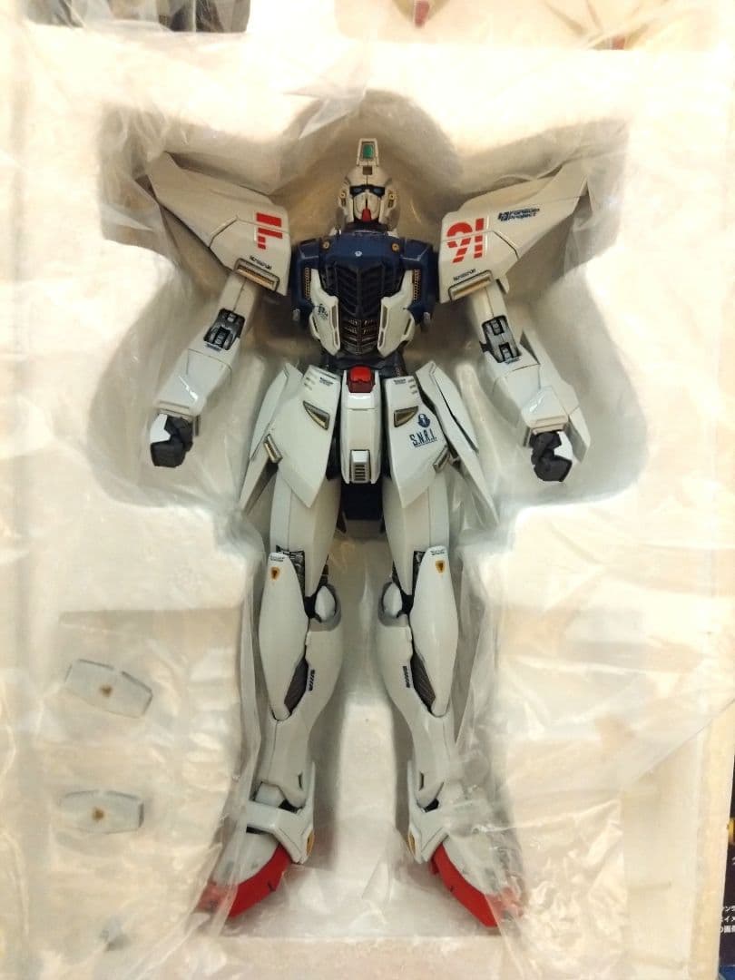 美品　L BUILD GUNDAM F91 オプションセット付き