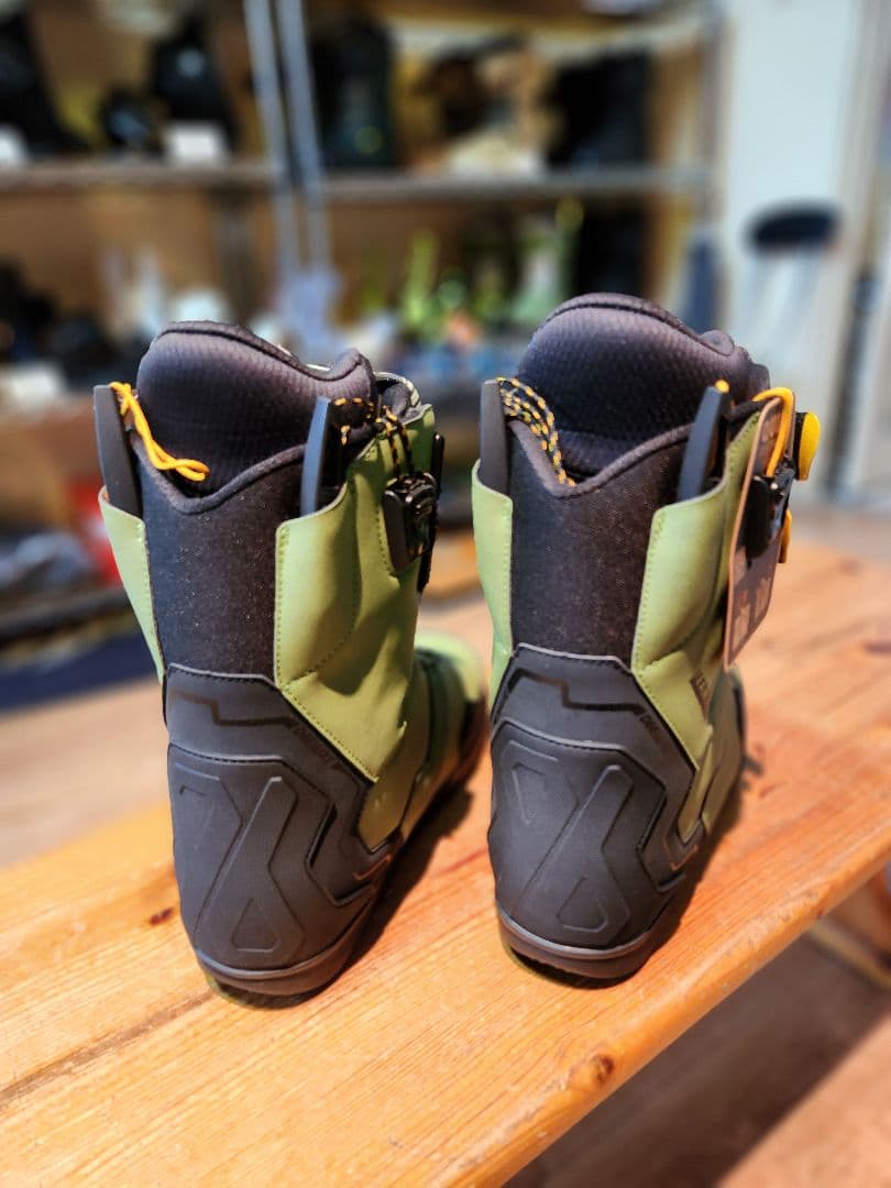 スノーボード 24-25 DEELUXE TEAM PRO ATV 27.5cm