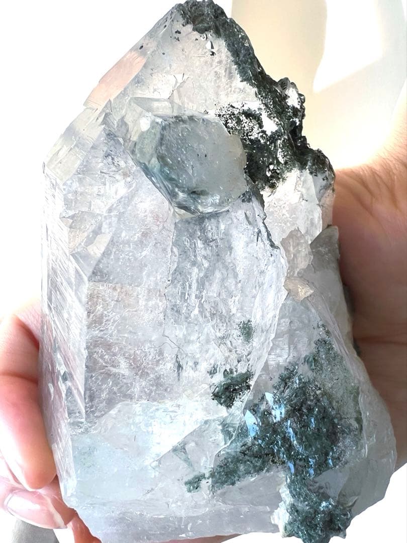 9日まで✨美✨《天空の魔法城》AAAA マニハール水晶 ✨シンデレラの光宿す原石