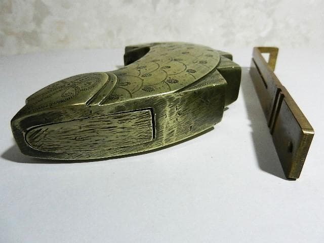 李朝（李氏朝鮮）のアンティーク魚型錠前