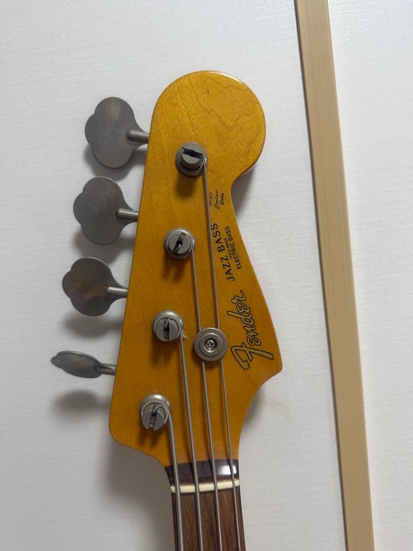 Fender Jazz Bass レッド