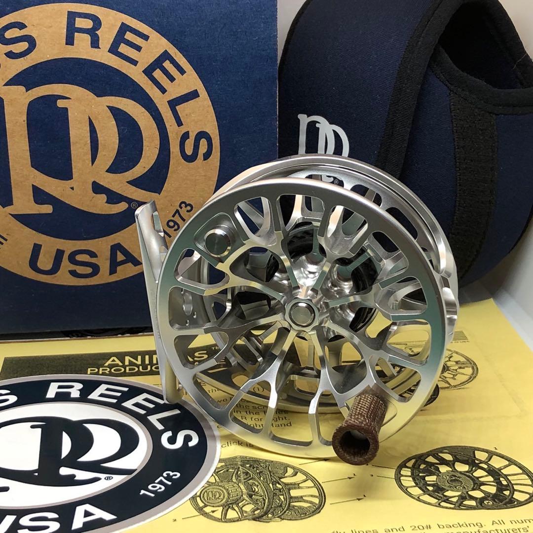 ROSS【ロス】フライリール ◆アニマス 4/5 プラチナム（現行モデル）