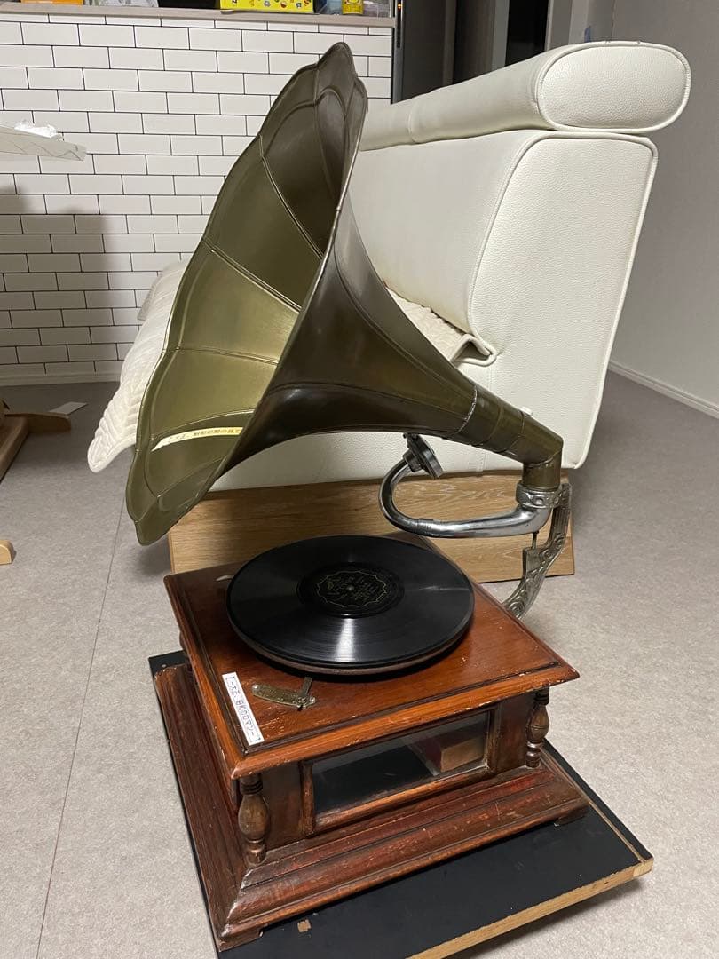 クラシック 木製 蓄音機 金属ホーン