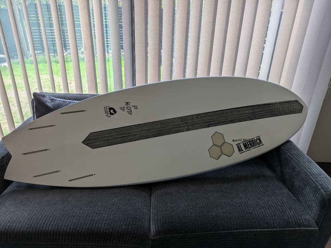 アルメリック ポッドモッド 5'6 　サーフボード 　フィン、リーシュ、ケース付