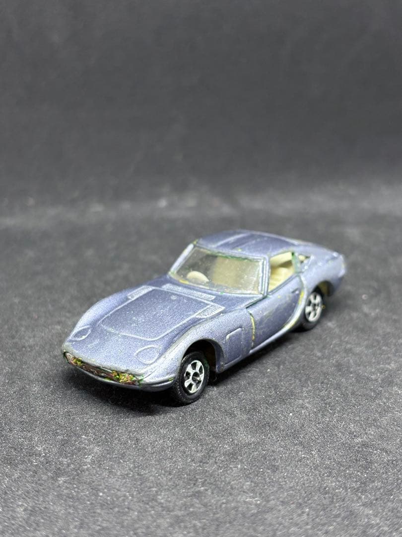 トミカ 日本製 No.05 トヨタ 2000GT 1Aホイール