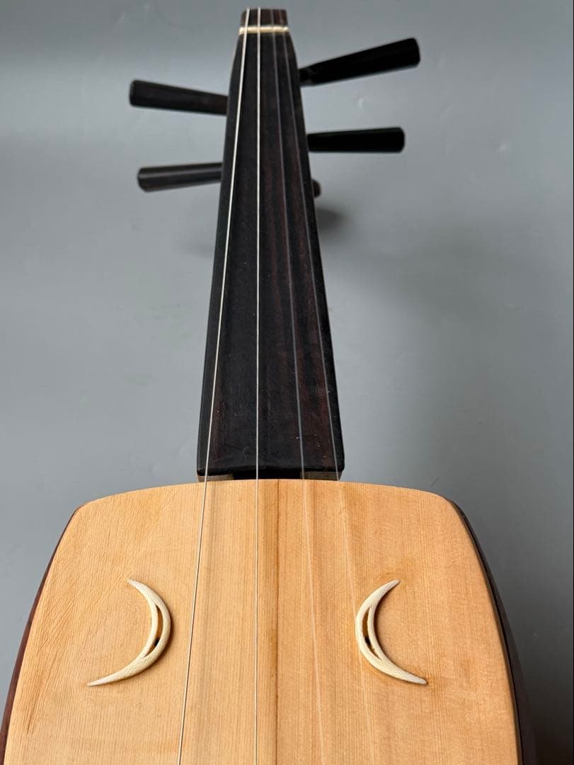 琵琶ウード　三箱線タイプ　超レア　アンプ対応　 Sanpakosen