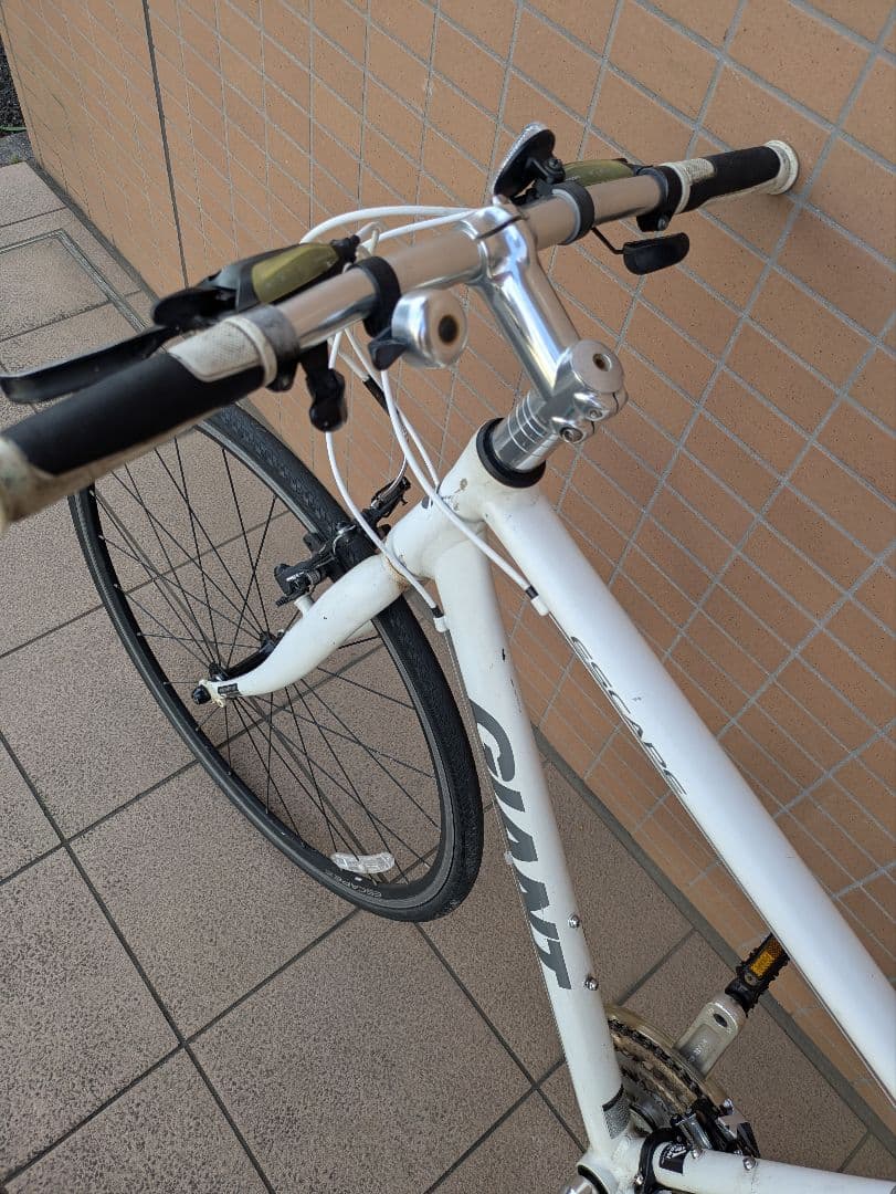 【近隣配送無料！】GIANT Escape 3 クロスバイク ホワイト