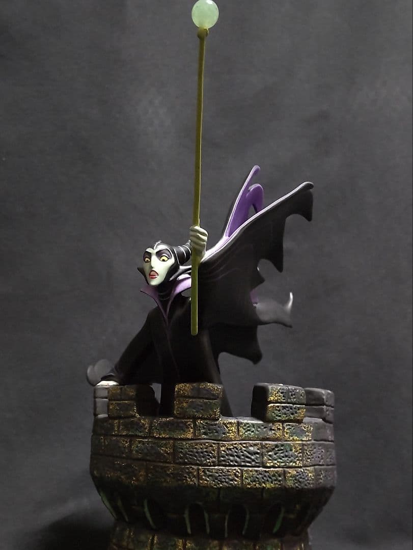 WDCC　マレフィセント　眠れる森の美女　　邪悪な妖精　ディズニー