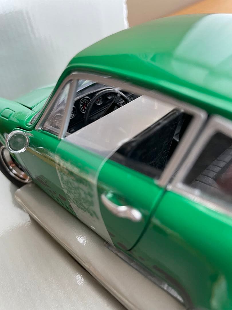 1/18 ポルシェ911RS 2.7 新品・入手困難‼︎