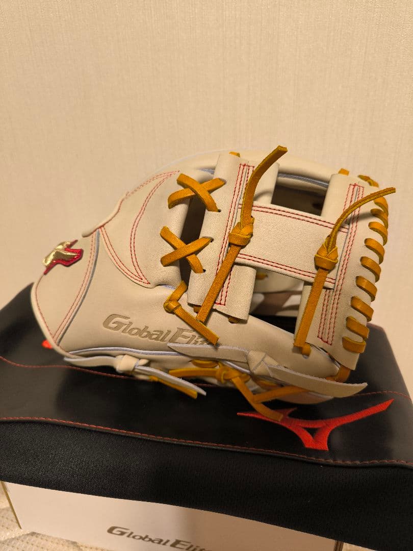 【新品未使用、日本製、軽量】グローバルエリートJAPAN 内野手 右投 ブロンド