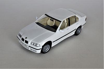 タミヤ  325i プラモデル 1/24