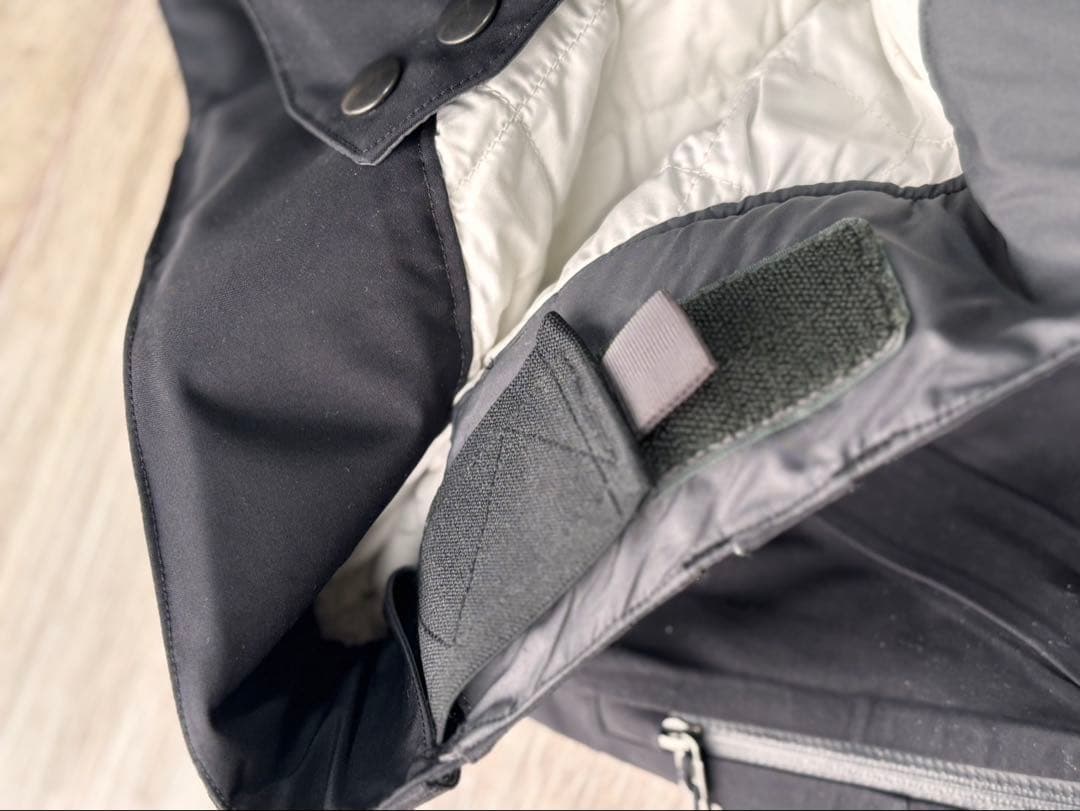 パタゴニア　スノーパンツ　レディース　未使用