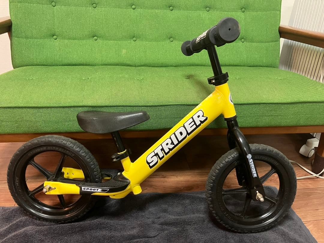 ストライダー　イエロー　スポーツ
