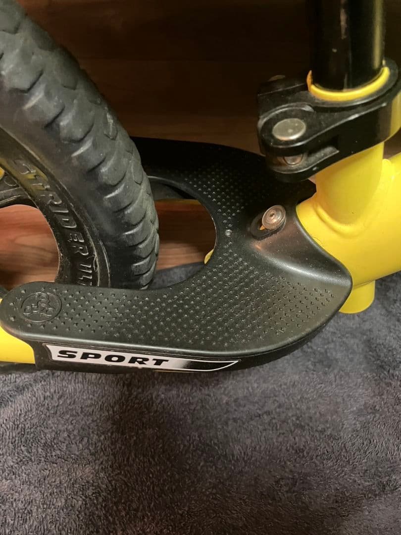 ストライダー　イエロー　スポーツ