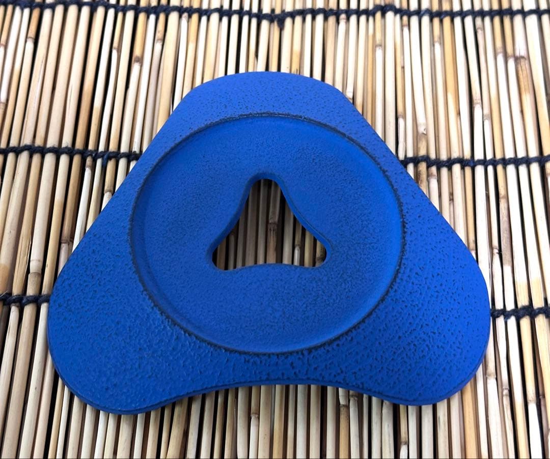 壱鋳堂造　中村義隆デザイン　ティーポット 蕾　０.４リットル　トリベット 雫